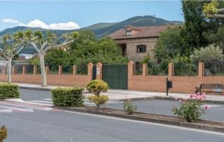 Xalet a Paseo de recoletos 32. Casa / chalet en el tiemblo pso recoletos 32 casa + 1.570 m2 ter
