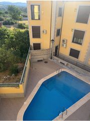 Flat  Calle san pedro. Piso 2ª planta, ascensor, 3 dor, 2 baños, piscina, garaje, trast