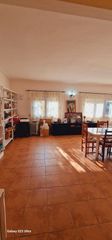 Local Comercial en Calle del burguillo 39. Almac�n acondicionado con ba�o ventanas climalit suelo porcelani