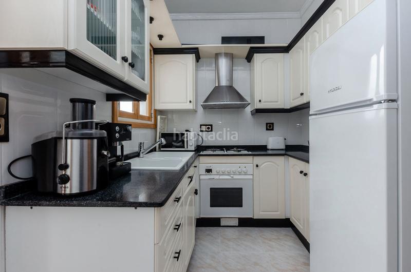 Foto 5e255cfa-ee69-4c63-88d1-622acc7a2461. Etagenwohnung mit heizung in Sants Barcelona