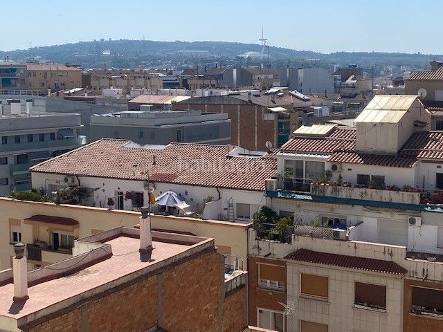 Foto 0f0b6be2-606e-4470-ab3f-7278ab0395f3. Pis amb calefacció a Sants-Badal Barcelona