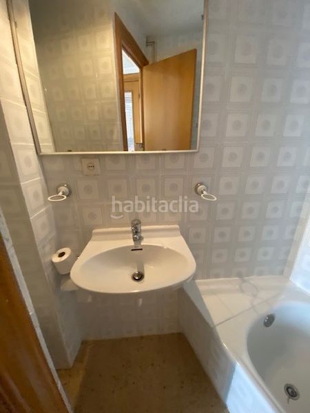 Foto 506d8536-f3cd-439e-acc6-c0e934833637. Pis amb calefacció a Sants-Badal Barcelona