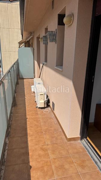 Foto 65a6fbd9-19d0-45d9-abcb-5c5f6aae5d92. Alquiler dúplex en carrer joaquim botet i sisó 28 pis per estudiants amb 3 suites en Girona