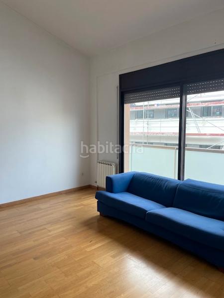 Foto 9e31f3f3-f282-4be8-91e1-ac02108dafb0. Alquiler dúplex en carrer joaquim botet i sisó 28 pis per estudiants amb 3 suites en Girona
