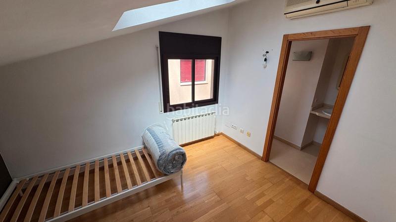 Foto c1096f5e-5cc3-4833-8435-b84fa4742f11. Alquiler dúplex en carrer joaquim botet i sisó 28 pis per estudiants amb 3 suites en Girona