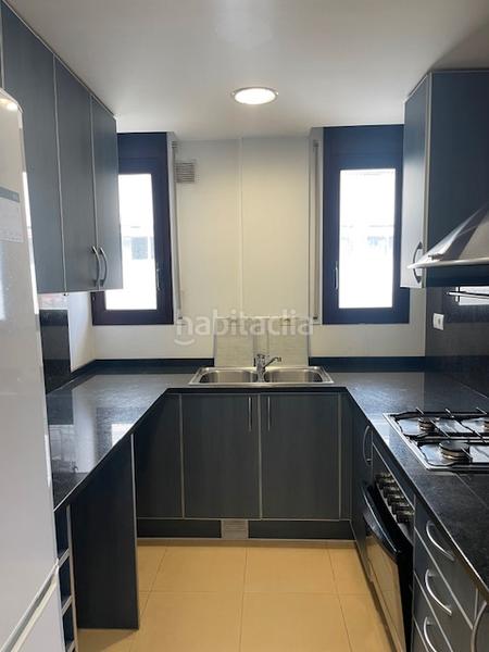 Foto d22e2ee8-3c82-45ad-b2a1-261935b42742. Alquiler dúplex en carrer joaquim botet i sisó 28 pis per estudiants amb 3 suites en Girona