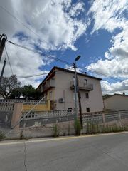 Miete Haus in Carrer bons aires 18. Casa aparellada  cantonera sant julia de ramis
