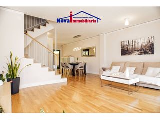 Maison jumelée  Calle urb. vinyes del turó. Espectacular casa adosada con zona comunitaria urb. vinyes turó