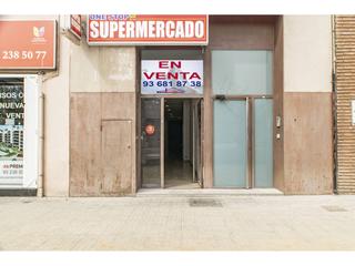 Business premise  Avinguda generalitat. Comercial y con salida de humos