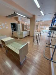 Local Comercial a Sant Vicen dels Horts. Espacioso local en venta en sant vicen dels horts