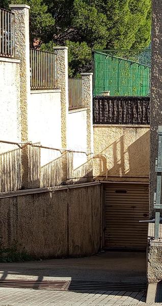 Foto 5d9a8feb-e3fb-471a-9c18-7c2861e8edb4. Autoparkplatz in Sant Vicenç dels Horts