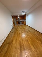 Pis a Sant Vicenç dels Horts. Espléndido piso con plaza de parking en venta en sant vicenç del