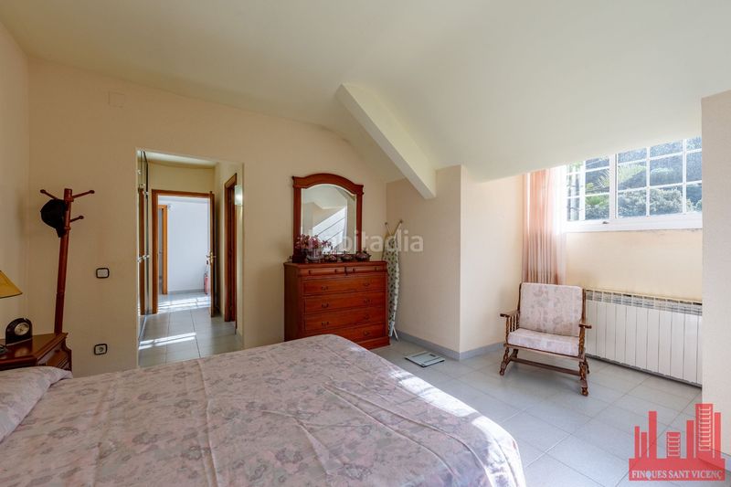 Foto 7d0c43ca-e1e7-47ad-be6b-7d8af3aed78a. Casa amb calefacció piscina a Torrelles de Llobregat
