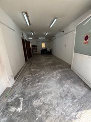 Local Comercial a Sant Vicenç dels Horts. Local en venta en sant vicenç dels horts