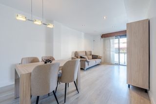 Pis a Sant Vicenç dels Horts. Espectacular piso en venta con plaza de parking en sant vicenç d
