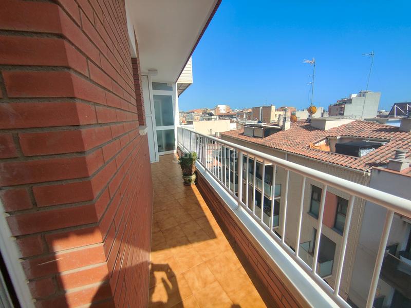 Foto 321a31c3-72fe-40e7-a5e6-cef530b6a629. Etagenwohnung mit heizung in Passeig Maragall Gavà