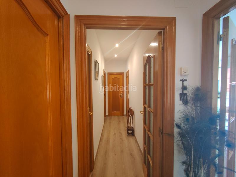 Foto 8bb24768-9cce-4865-bed2-3c749bd8e04a. Etagenwohnung mit heizung in Passeig Maragall Gavà