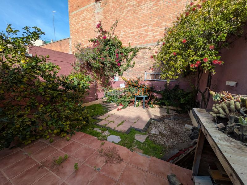 Foto 5cd6df34-ffaa-43f2-b4dd-f59d6daf8a5e. Maison jumelée avec cheminée chauffage dans Diagonal-Colomeres Gavà