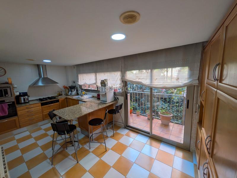 Foto dad64f86-39fb-47a1-8047-f2b5f4b6249f. Maison jumelée avec cheminée chauffage dans Diagonal-Colomeres Gavà