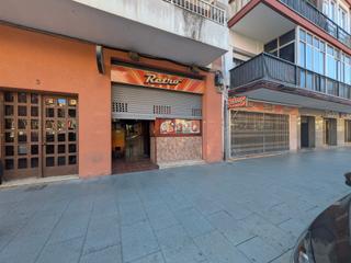 Traspàs Local Comercial  Passeig de joan maragall. **local en alquiler: bar restaurante en traspaso en el corazón d