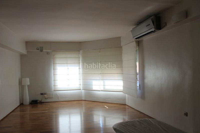 Foto 63fbdd64-a5ec-4da3-a815-c45c09e687e8. Piso  en venta en el centro en Benalúa Alicante