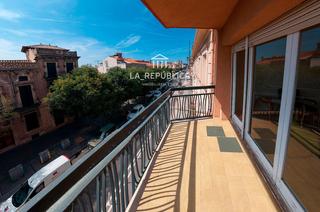 Appartement  Ral. Piso en el eixample de mataró con balcón y amplios espacios