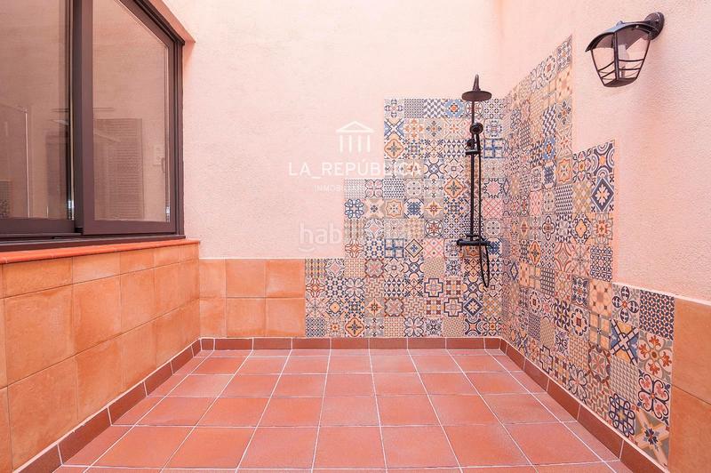 Foto 1d2a2694-4283-4647-bd27-ddea4762d41f. Casa amb calefacció aparcament a Centre Mataró