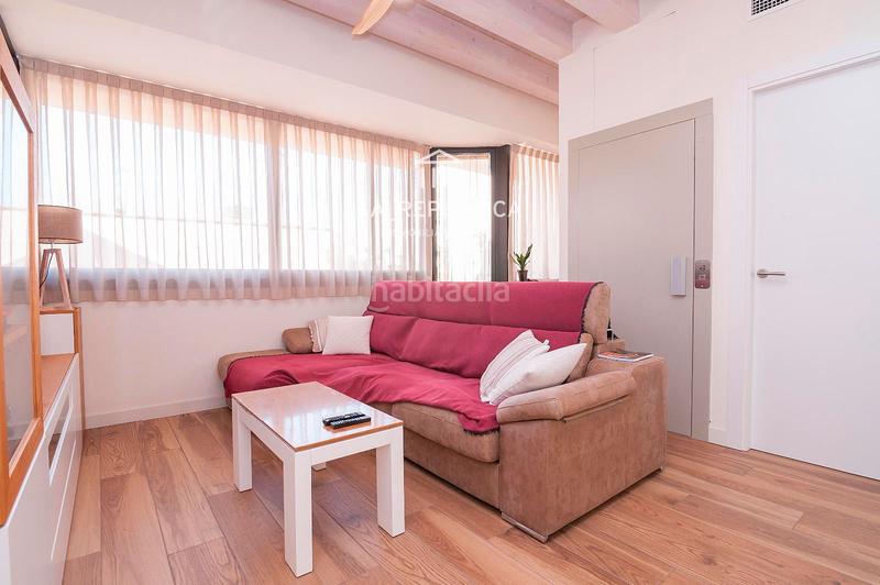 Foto 6a38fd3f-3eea-430a-be7f-ba7bda960737. Casa amb calefacció aparcament a Centre Mataró