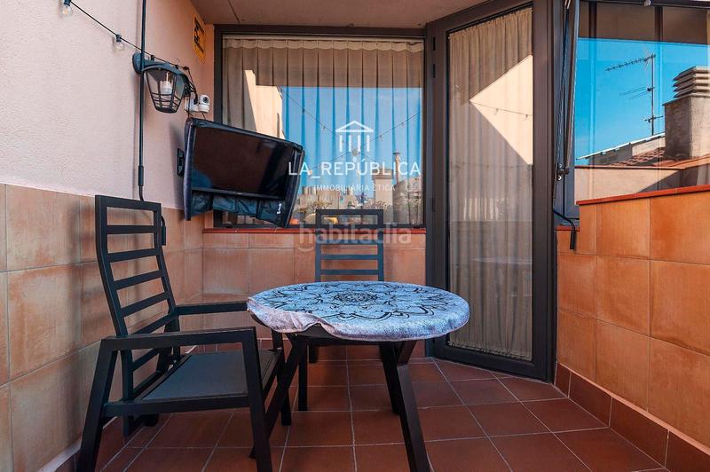 Foto cd8f2a4a-b5ee-4a22-8211-523b6dce791d. Casa amb calefacció aparcament a Centre Mataró