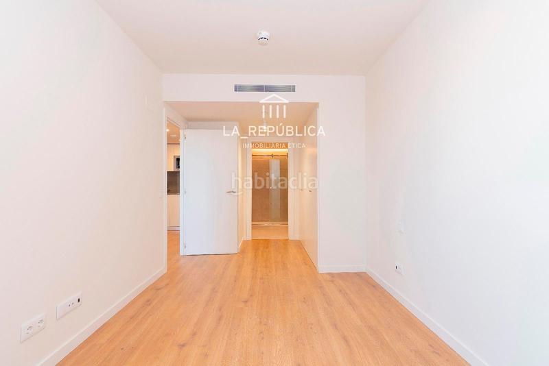 Foto fef5a89d-b279-40e8-845b-833efeea8560. Alquiler piso  de obra nueva con 1 habitación, terraza, pkg y piscina en Mataró