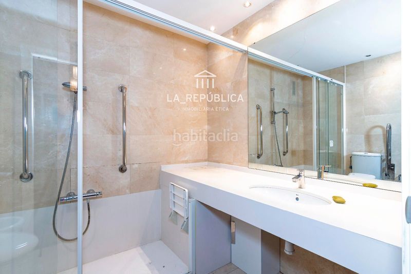 Foto a8d61c79-1431-4eef-a7de-6a4aae45e986. Pis amb calefacció aparcament a Sagrada Família Barcelona