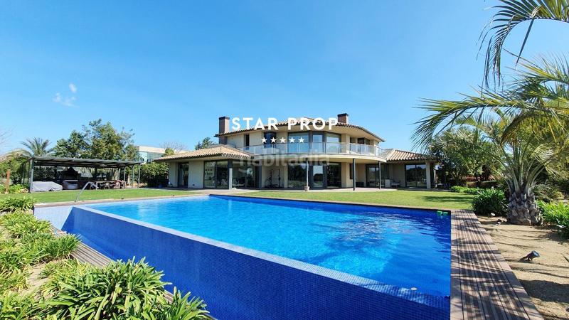 Foto 0e812f27-a057-46a0-b319-d77a655c7794. Casa amb calefacció aparcament piscina a Peralada