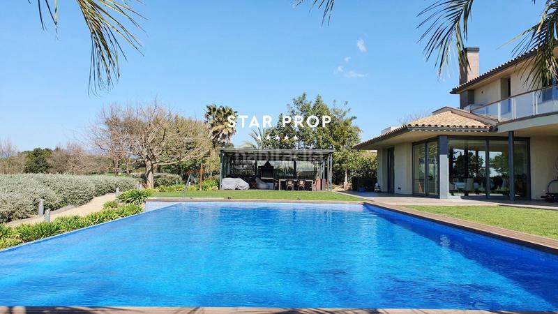 Foto 8ffbb7c8-5df9-4485-8e04-1c290f3c6bcd. Casa amb calefacció aparcament piscina a Peralada