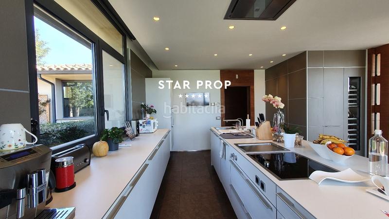 Foto fe5d7364-9e5d-4e4e-a506-2459914f297a. Casa amb calefacció aparcament piscina a Peralada