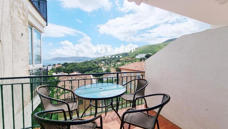 Foto 4c4e2e61-1660-494a-8e67-959c5fbd2521. Piso terraza, vistas al mar y amaneceres de ensueño... con licencia turística en Llançà