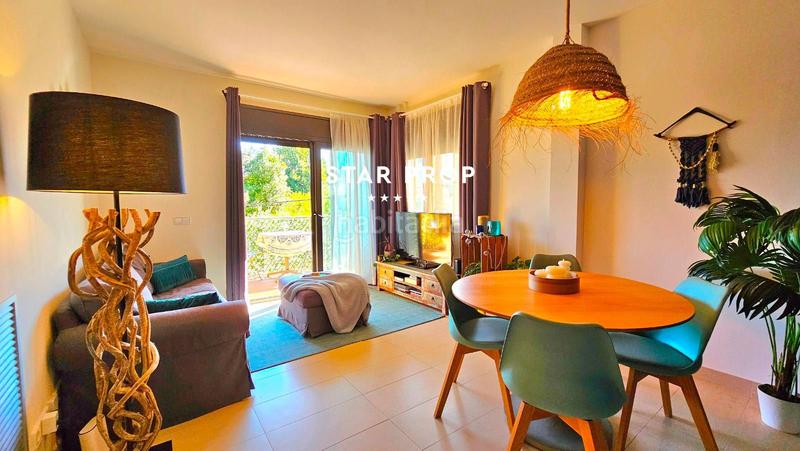 Foto 20afead6-3839-4e24-bafc-d5a47453ac9a. Piso  con terraza, parking y sol en La Vila Llançà