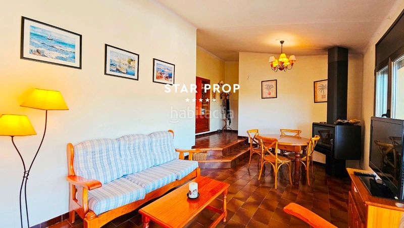 Foto 59025a4b-1840-4921-b035-3ead5d9e6177. Casa amb aparcament a Colera