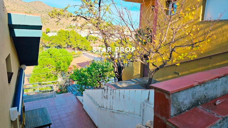 Foto a88d2238-726a-46a9-b4db-29c63bf3867a. Casa amb aparcament a Colera