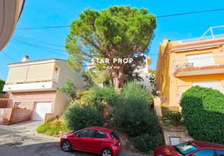 Fondo rustico in El Colomer - La Bateria - La Coma. Terreno urbanizado en llançà para desarrollar tu próximo gran pr