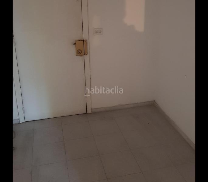 Foto 65cfe2f0-779e-4ca3-bb9d-5d1a22b96b0a. Bureau dans carrer de la creu 38 dans Eixample Nord Girona