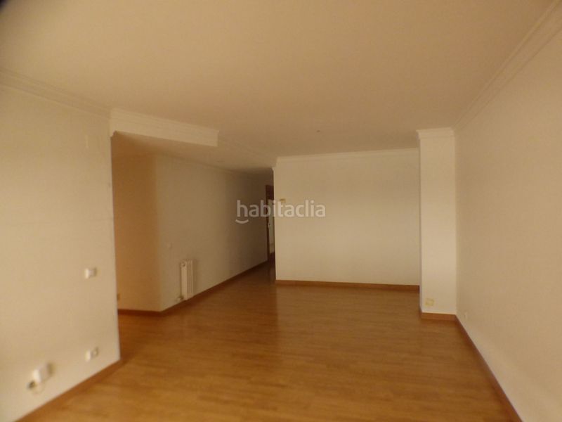 Foto 07c487e0-4573-45c4-aedf-37b283f0e56a. Rent flat with heating parking in Eixample Nord Girona