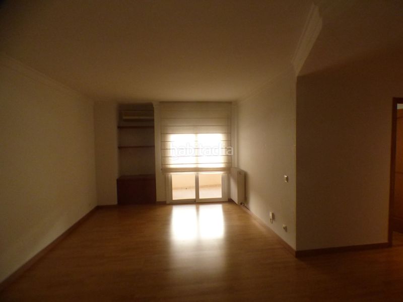 Foto d25bb6d9-adbd-4566-97cb-47d13bdbe129. Rent flat with heating parking in Eixample Nord Girona