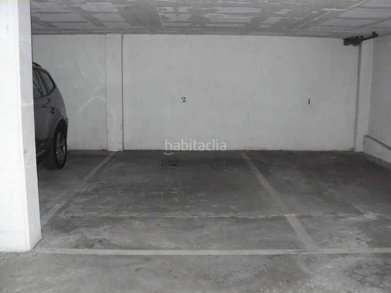 Foto e9e9b9a6-db85-447b-8491-874c144b1d49. Rent flat with heating parking in Eixample Nord Girona