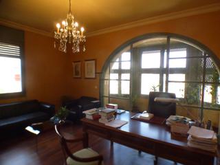 Büro  Carrer de santa eugènia