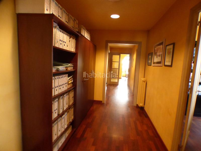 Foto 00eaee86-6ee1-4203-ae35-c095569f4122. Oficina en Eixample Nord Girona