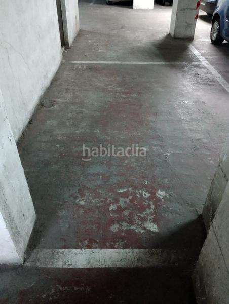 Foto bbd0cddc-a6b4-430b-9047-51e64e6096d6. Autoparkplatz in La Devesa Girona