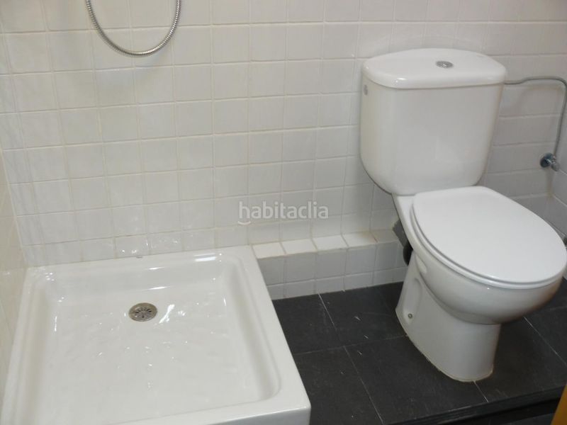 Foto 8ca81f25-740d-4873-a216-b4a0b8012f29. Miete dachwohnung mit heizung parking in Eixample Sud-Migdia Girona