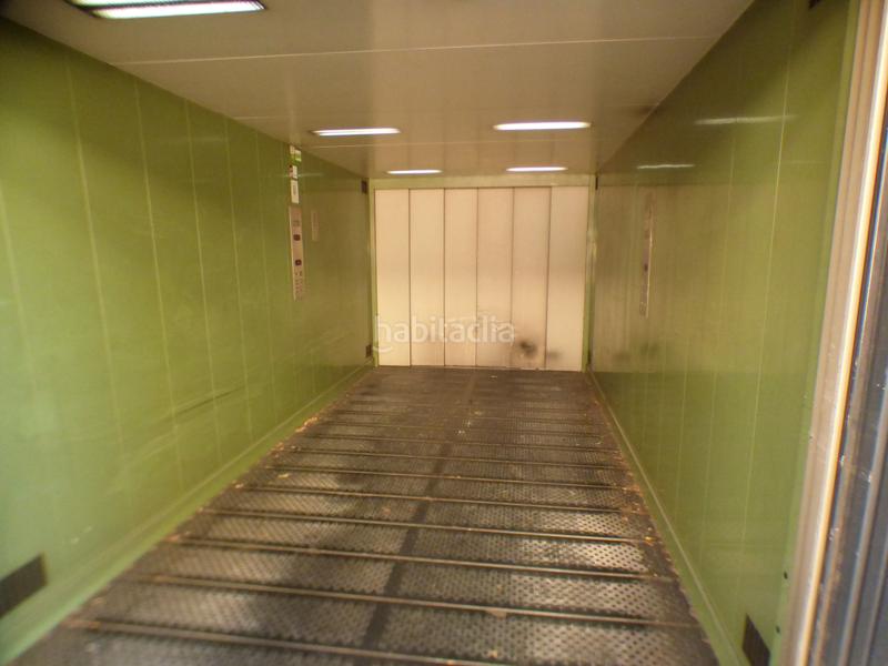 Foto c3806c8b-6721-41f8-aa73-c676aabdad72. Aparcament cotxe a Eixample Sud-Migdia Girona