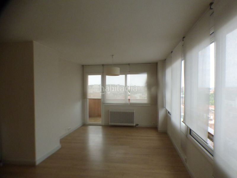 Foto 7f4727a7-4e00-4acb-8b7d-e8f04534a8f6. Rent flat with heating in Eixample Nord Girona