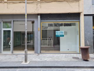 Miete Geschäftsraum  Carrer del nord